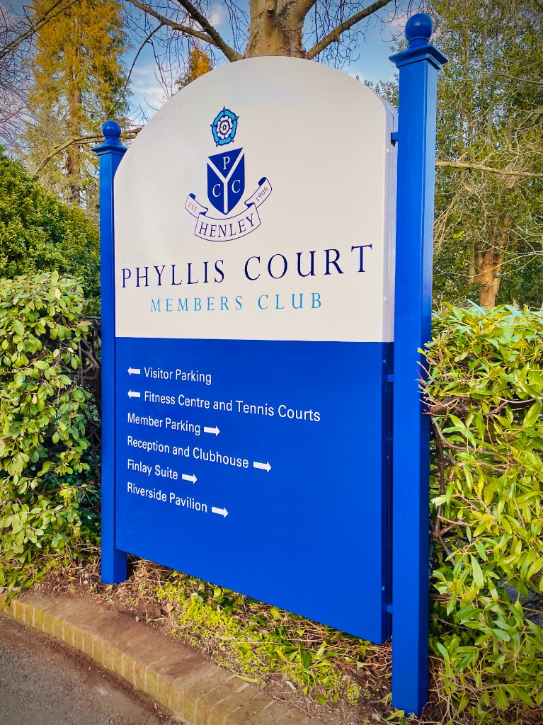 Phyllis Court Members Club directional totem sign in Henley
