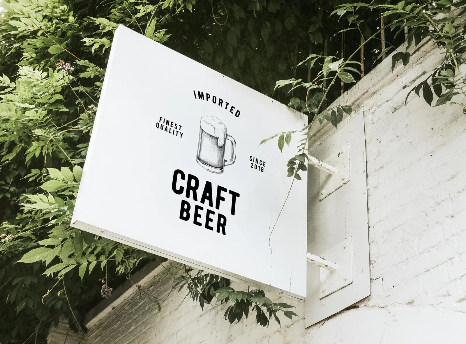Blade-style projecting business sign