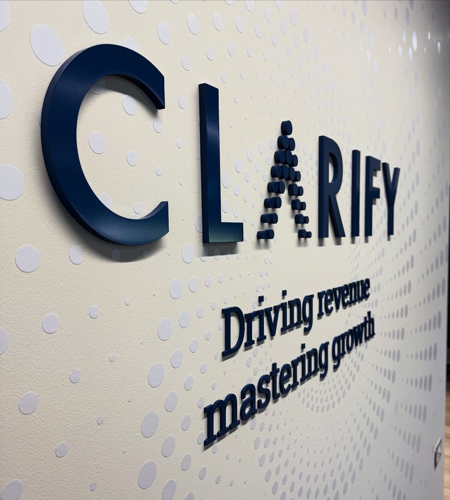 3D lettering.
